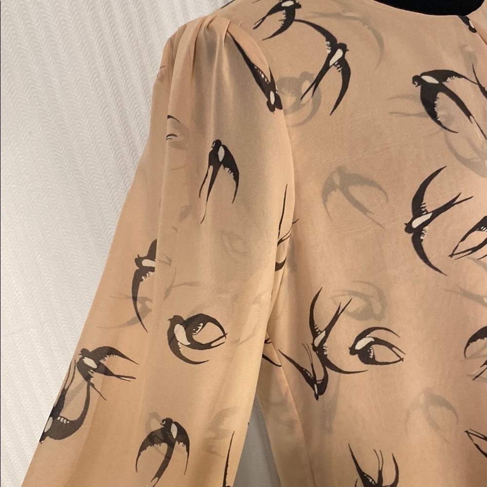 Banana Republic Blouse Bird Print Pink 3/4 Sleeve Tunic Sheer Sleeve Medium - Picture 9 of 11